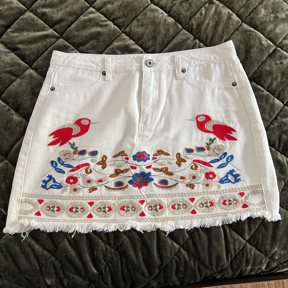 White, embroidered jean skirt